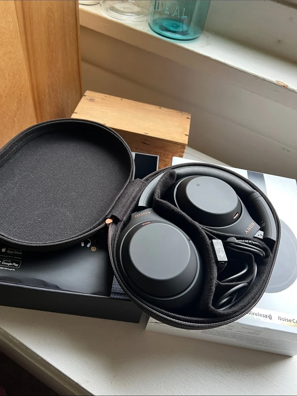 Sony WH-1000XM4 Wireless Noise-Canceling Headphones Black over the ear Bluetooth